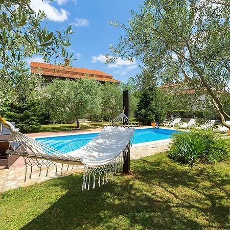 Family Vacation Villa Zbandaj Exterior photo