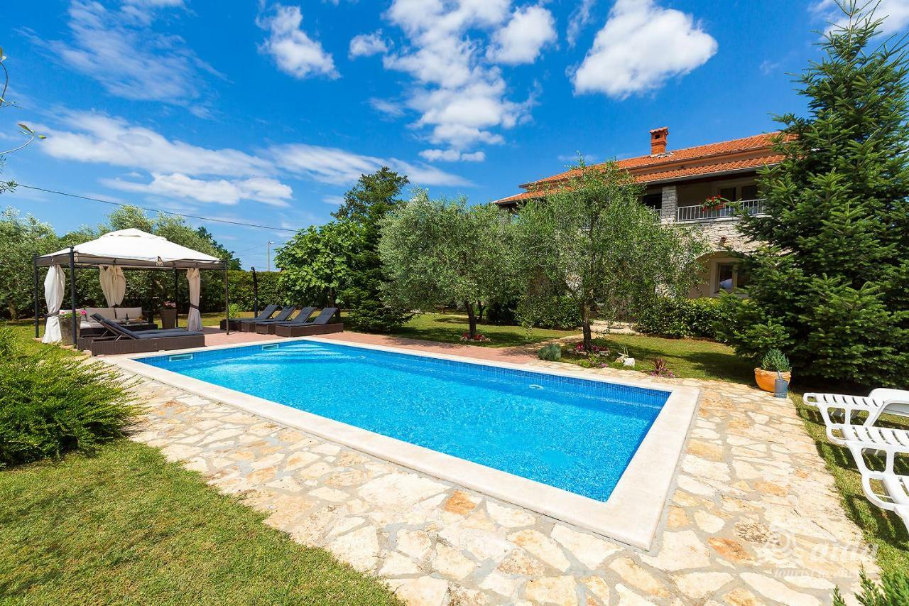 Villa Family Vacation Zbandaj